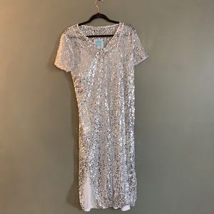 Never worn, sequin fun dress!
